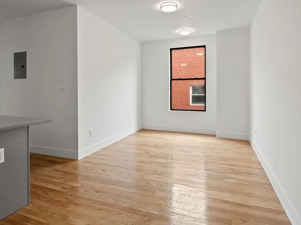 1845 Andrews Avenue South image 7 of 20