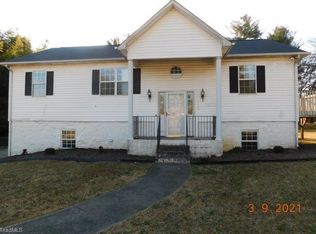 1205 Salem Lake Rd, Winston Salem, NC 27107
