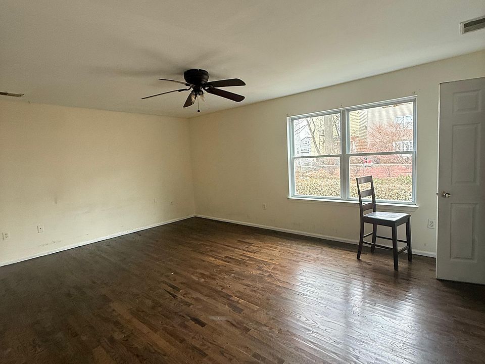 1st image of 193 Milford Ave Floor 2
