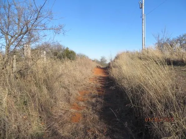 4139 S State Highway 92, Cement, OK 73017