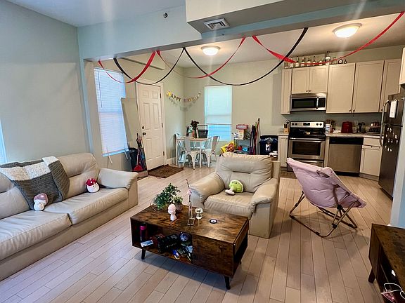 4th image of 41 Washburn St #3