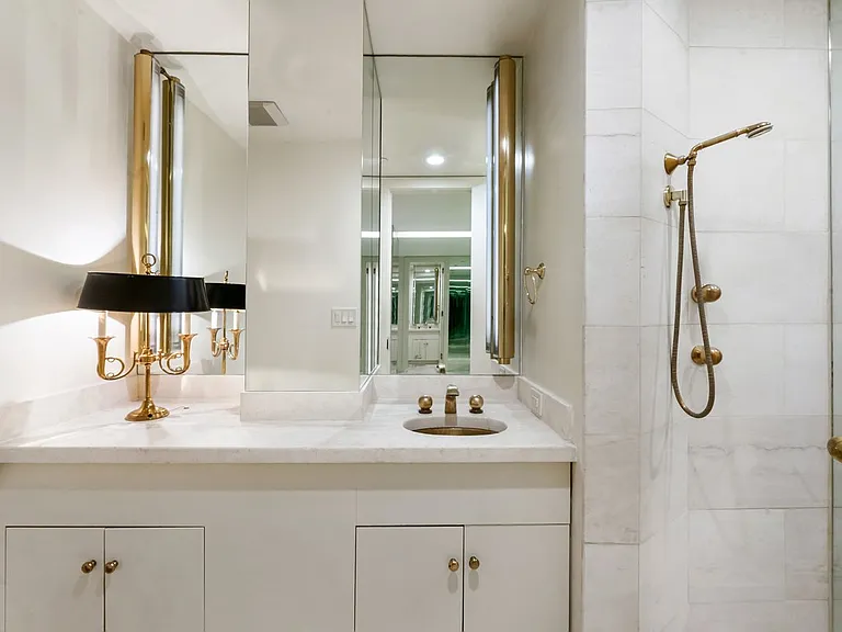 611 Washington St #2305 — Photo 7
