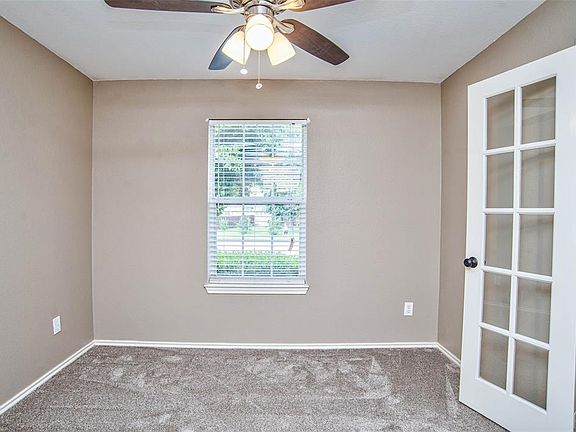 2nd image of 2413 Creekdale Dr