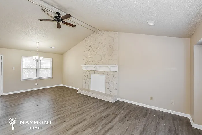 12017 Runningmeade Trl SE — Photo 5