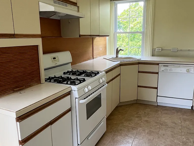 657 Ridge Pike #2 — Photo 5