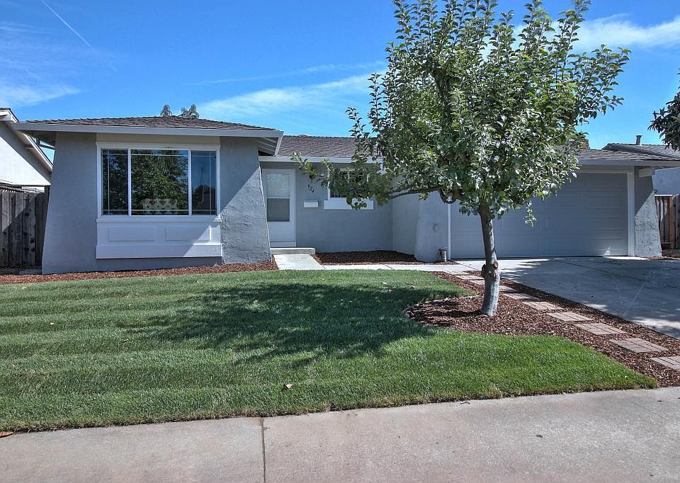 1st image of 924 Knollfield Way