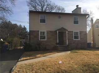 130 Ridgeley Ave, Iselin, NJ 08830