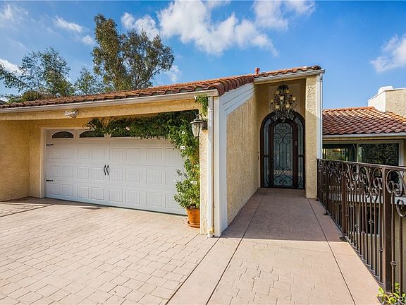 4th image of 5143 Baza Ave