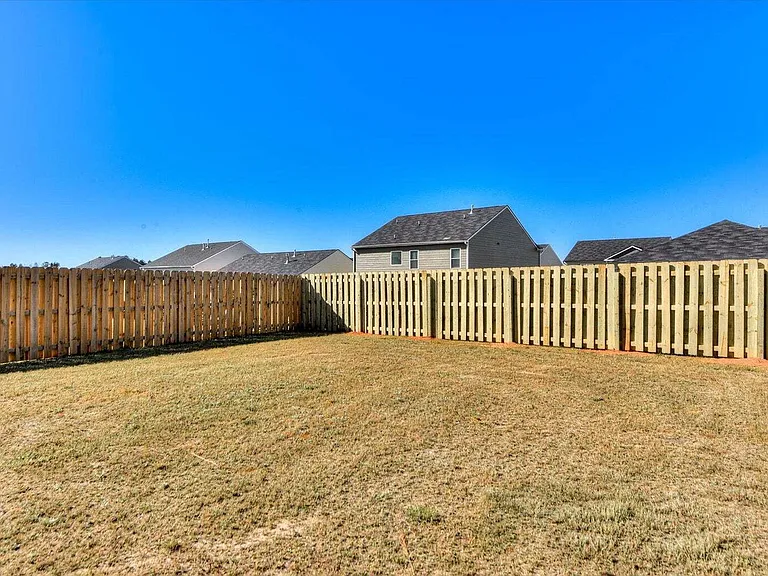 433 Whitby Ct — Photo 33