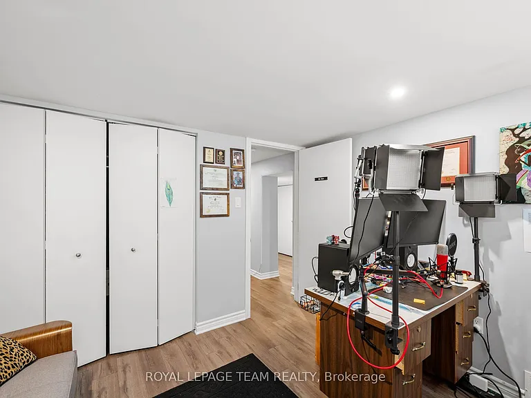 879 Pleasant Park Rd — Photo 28