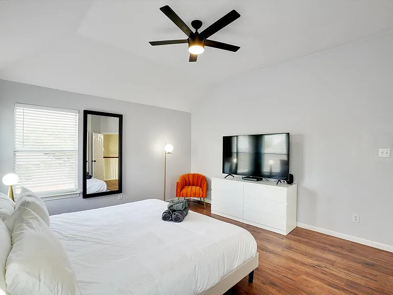 5832 Clear Creek Dr — Photo 14