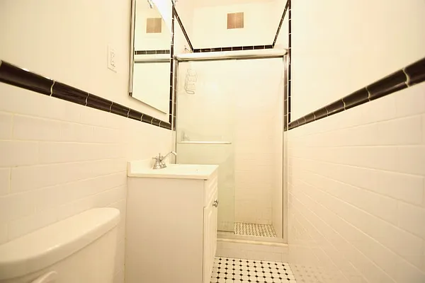 Rented by Sovereign Associates | media 14