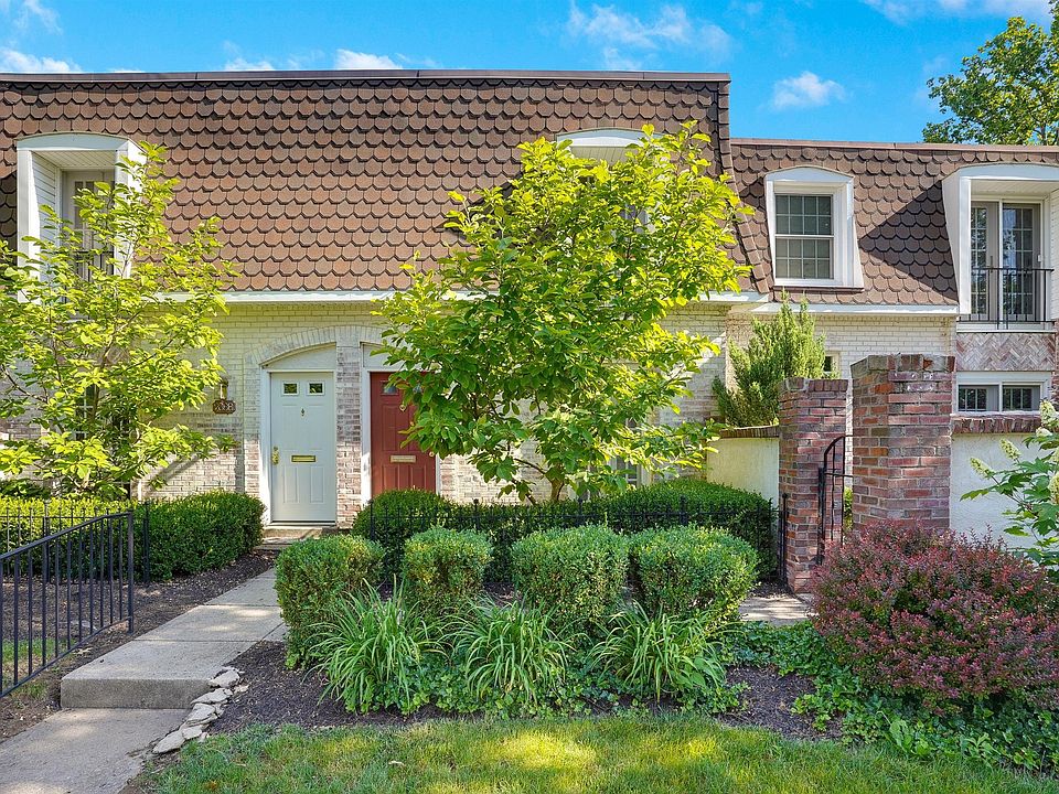 1st image of 2864 Chateau Cir #98
