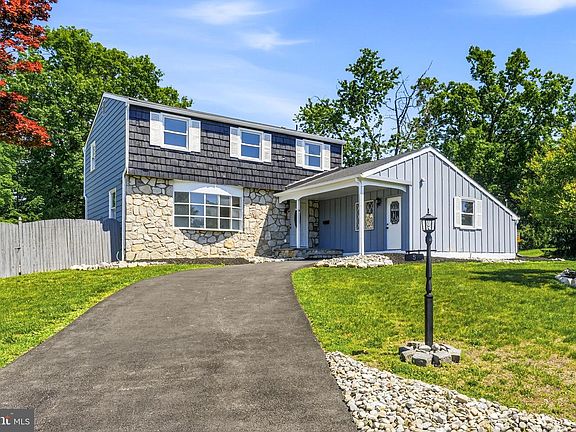 5th image of 5 Jefferson Dr