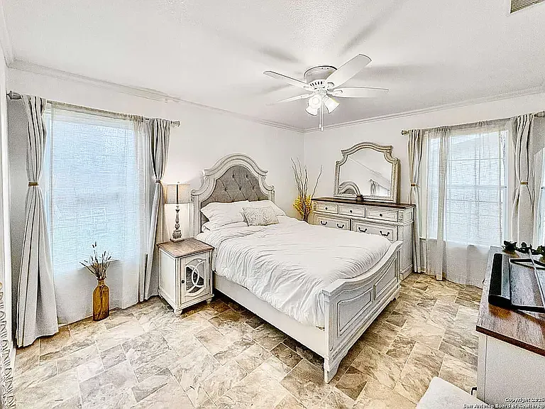231 Cicero Dr — Photo 15