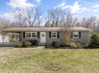 732 Green Meadows Dr, Knoxville, TN 37920