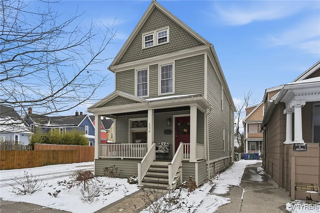 254 Hoyt St photo 1