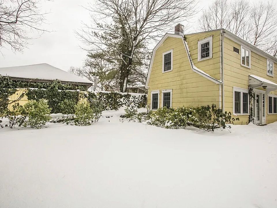 Side view w/ private garden