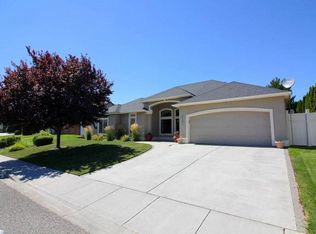3507 Waterford St, Richland, WA 99352