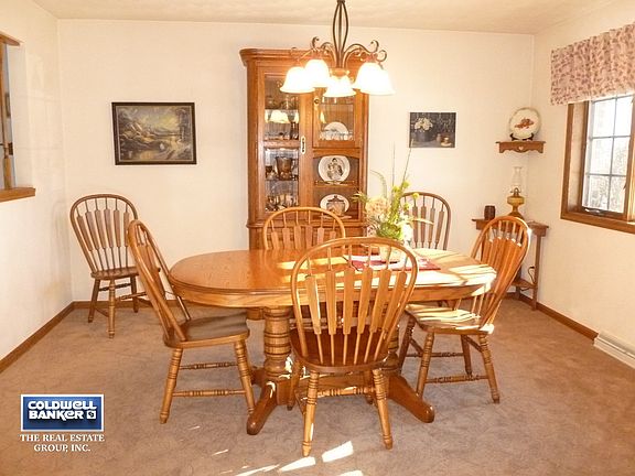 Find inviting formal dining..
