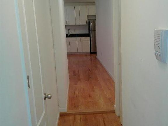 4th image of 2100 Beekman Pl APT 3M