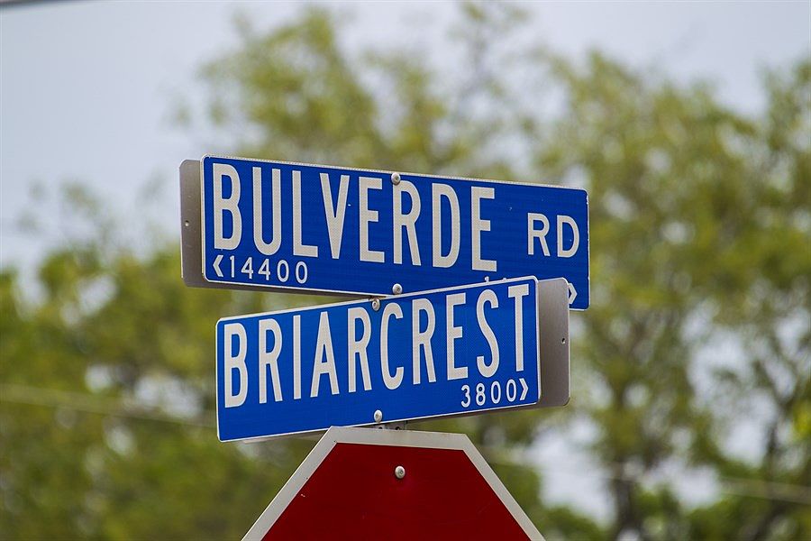 1st image of 3835 Briarhaven St