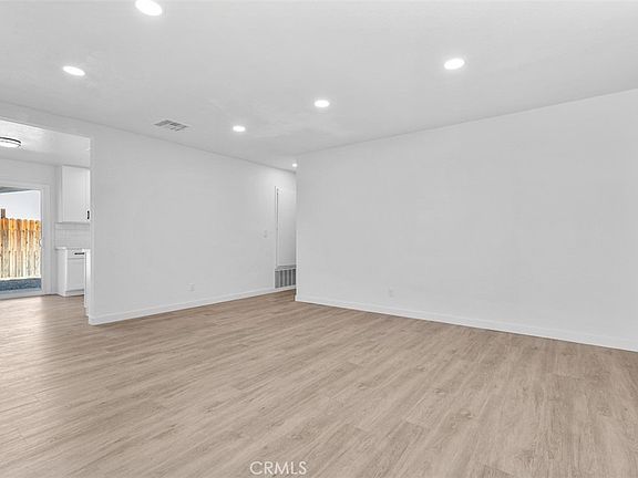 4th image of 51600 Avenida Vallejo
