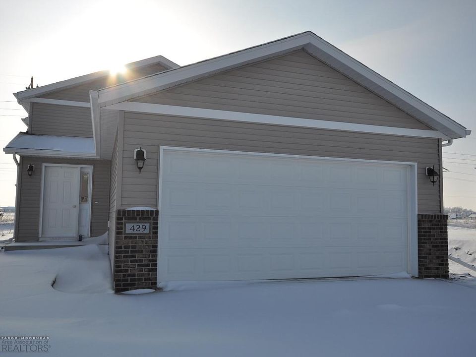 1st image of 429 Foxtail Dr