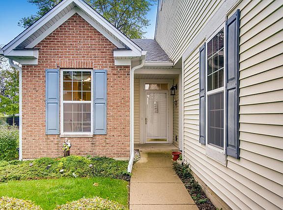 2nd image of 540 Woodhill Dr