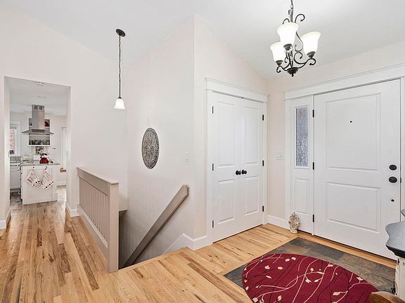 4th image of 4113 Clayton Ct