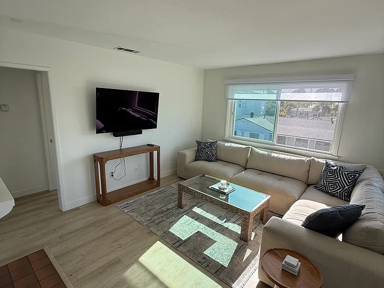6727 Tyrian St — Photo 9