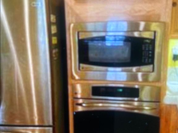 microwave and oven