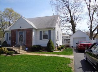 36 Auburn Rd, Manchester, CT 06042