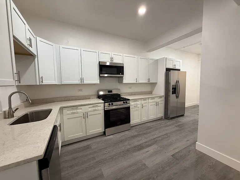 970 W. Montana St. — Photo 4