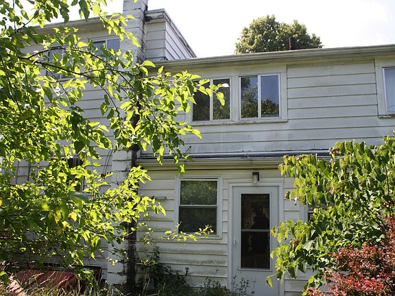 5th image of 1349 Marlborough Dr