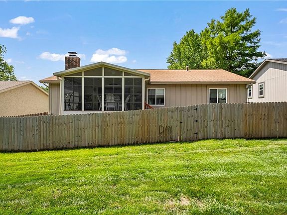 5th image of 150 Woodbridge Ln