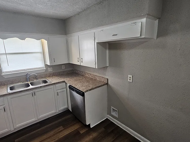 5458 Osprey Dr — Photo 7