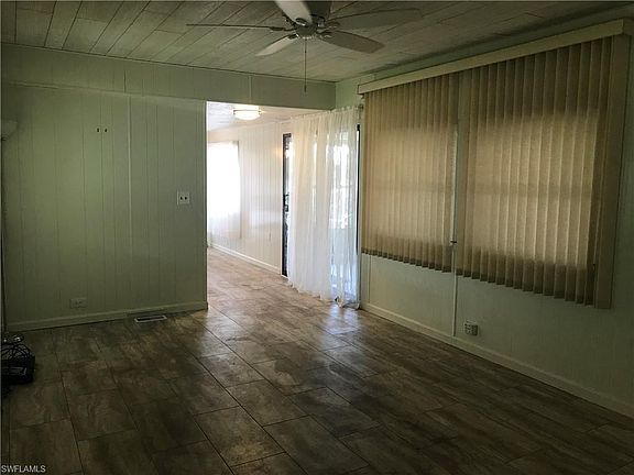 5th image of 110 Carriage Ln