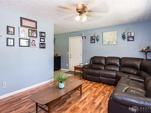 4th image of 925 Greenheart Dr