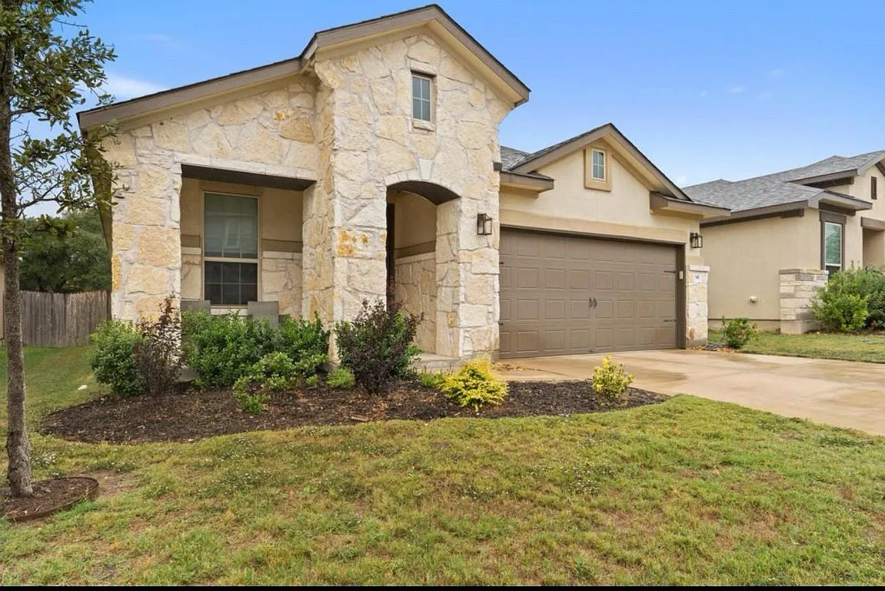 3 bed, 2.0 bath, 1700 sqft, $2,750 — Photo 3