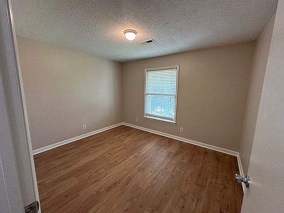 4th image of 2145 Westmead Dr SW #D