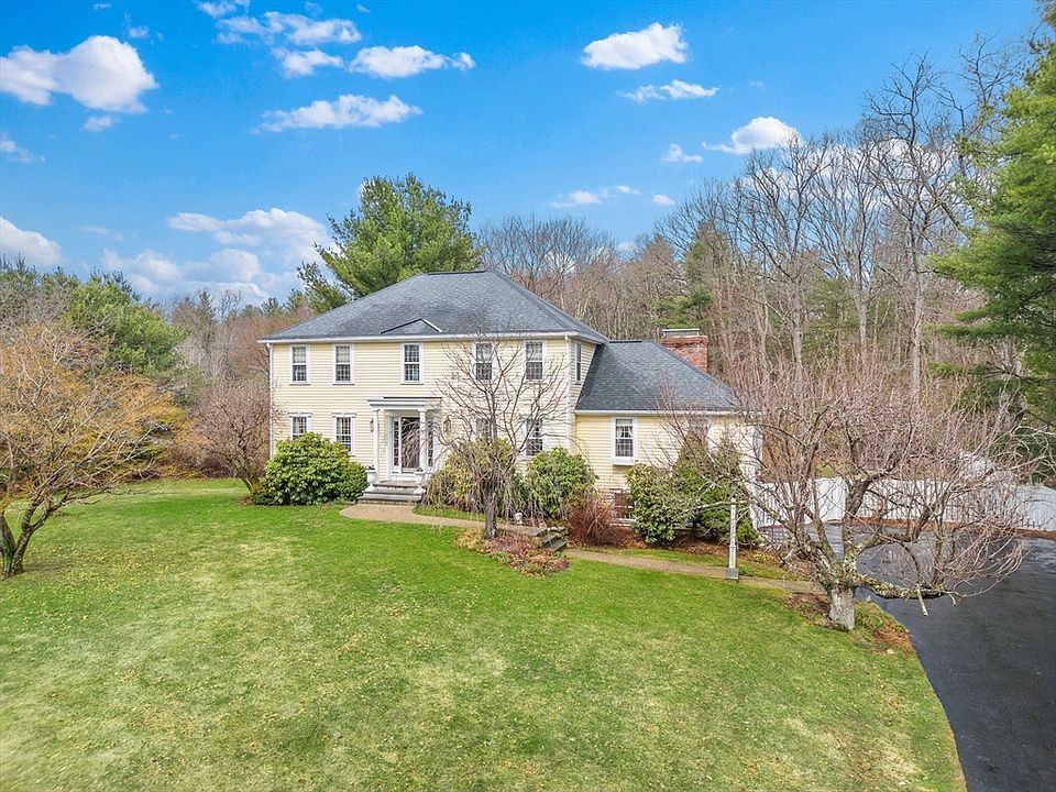 1st image of 821 Concord Rd