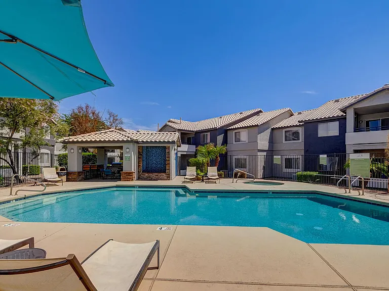 Allure at Tempe Apartments — Photo 15