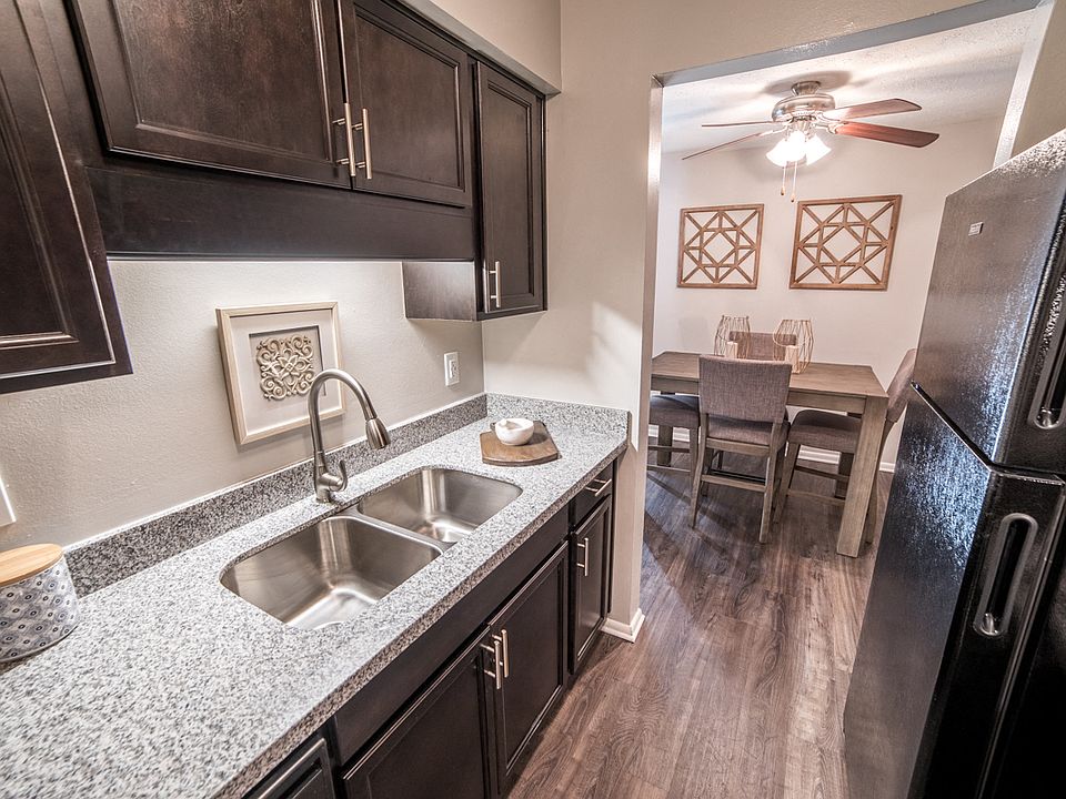 Kitchen at Chelsea Village