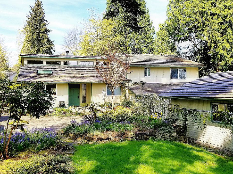 1st image of 4301 W Lake Sammamish Pkwy NE