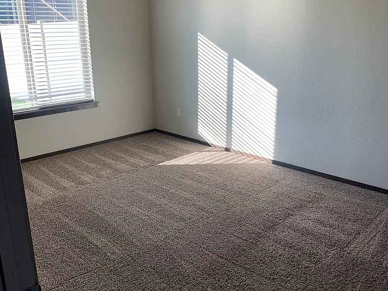 6010 Latah Ln — Photo 8