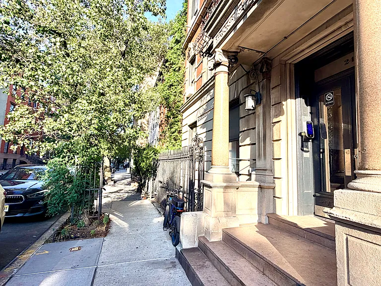 24 Charles St #11 — Photo 14