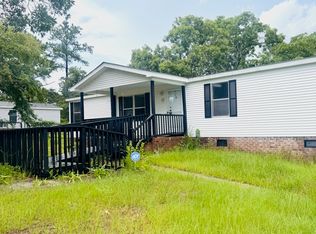 139 Auburn St, Fayetteville, NC 28306