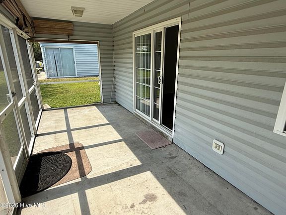 4th image of 101 Courtyard E