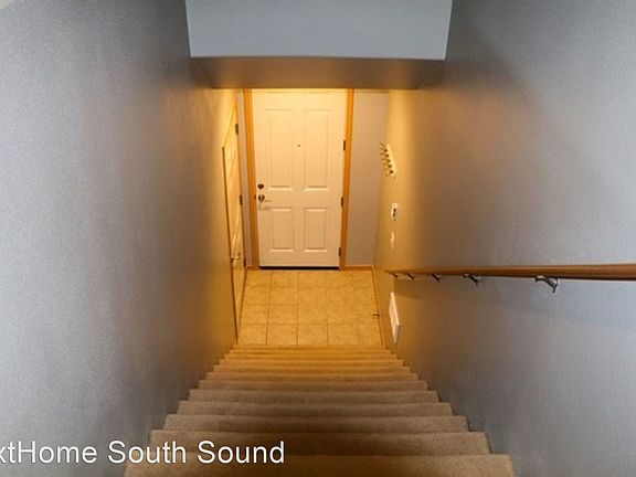 2nd image of 2050 Garry Oaks Ave Unit C